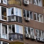 Пошкоджена станція метро «Лук'янівська» та наслідки удару по житлових будинках у Шевченківському районі Києва