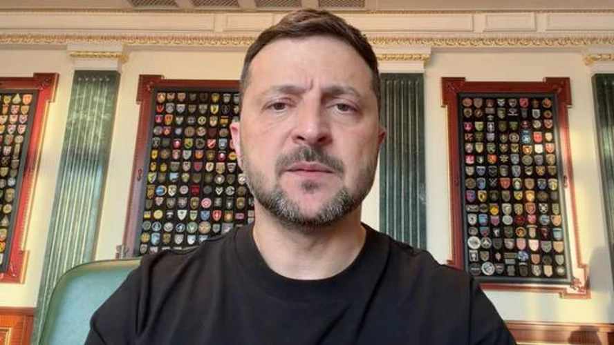 Володимир Зеленський під час звернення / Associated Press