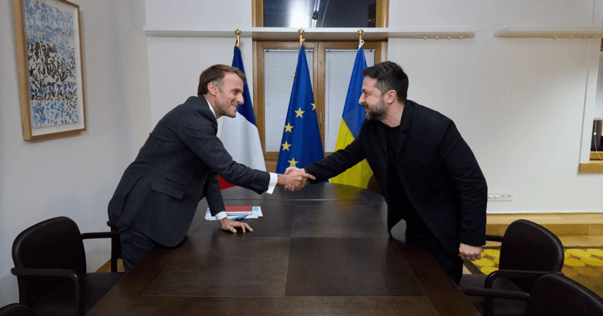 Володимир Зеленський під час зустрічі з президентом Франції Емманюелем Макроном у Брюсселі