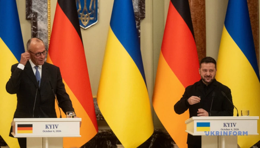 Володимир Зеленський і Фрідріх Мерц під час спільного спілкування з журналістами у Києві, 4 жовтня 2026 року